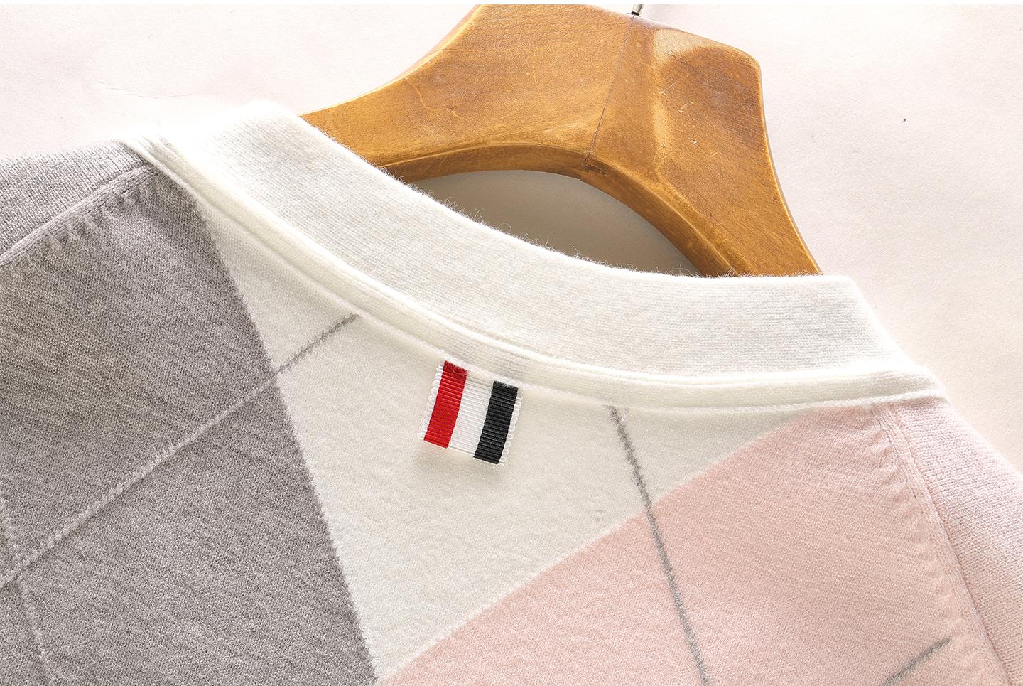 2025SS Diamond-patterned contrast cardigan  TREND