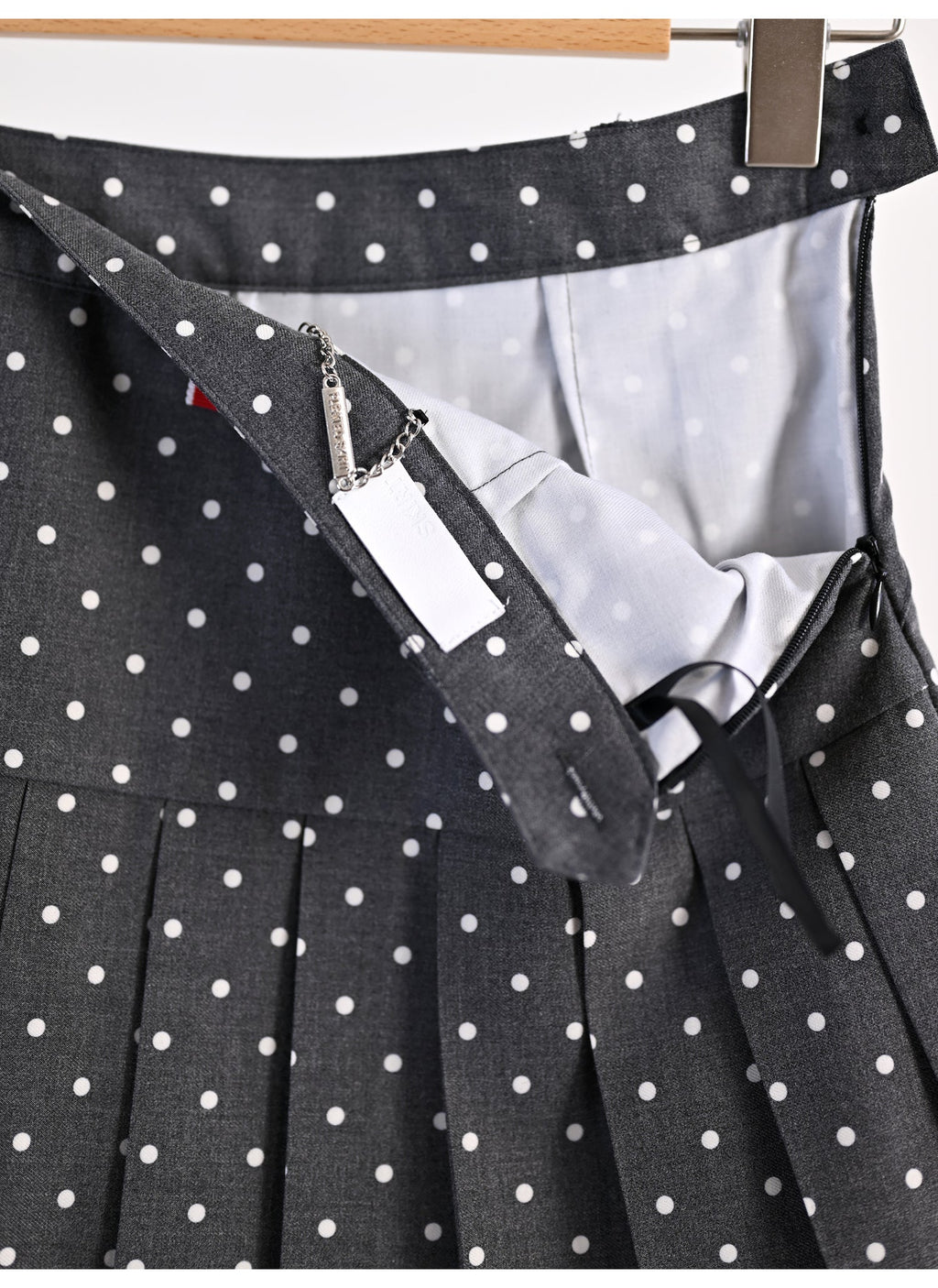 Polka dot high-waisted skirt  TREND