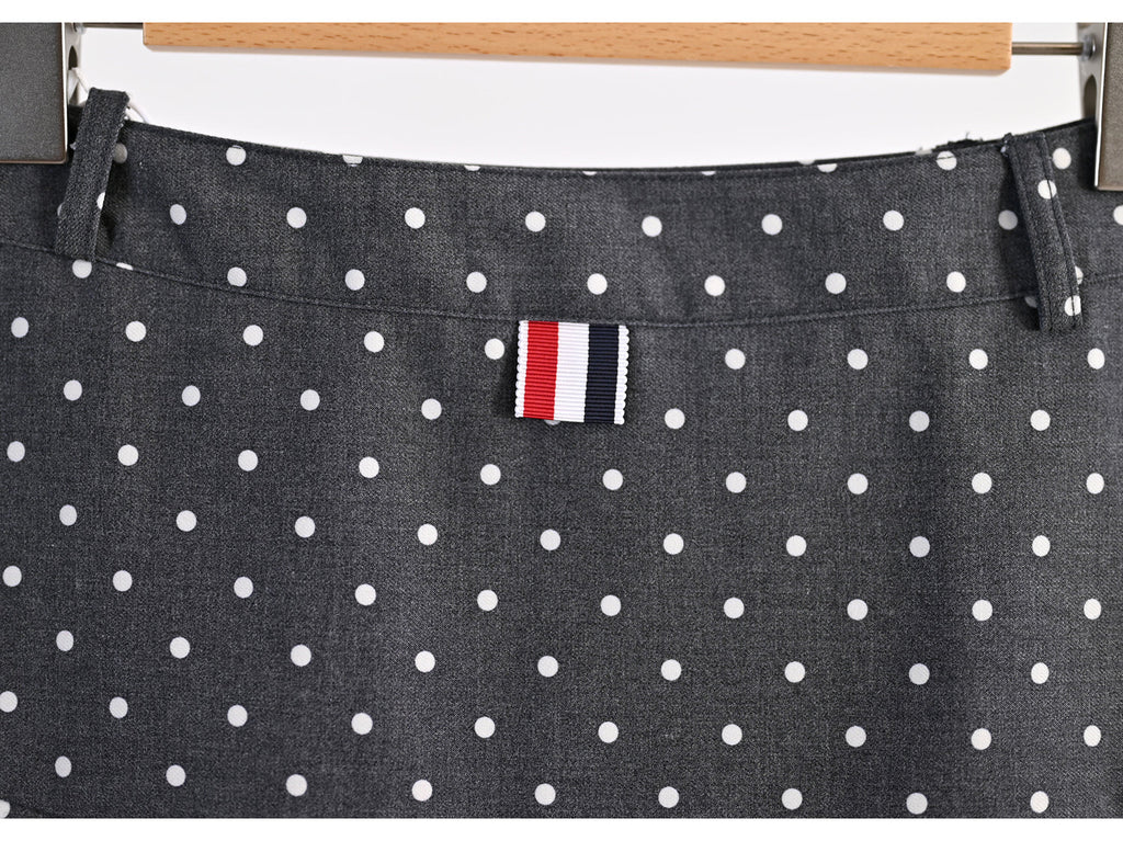 Polka dot high-waisted skirt  TREND