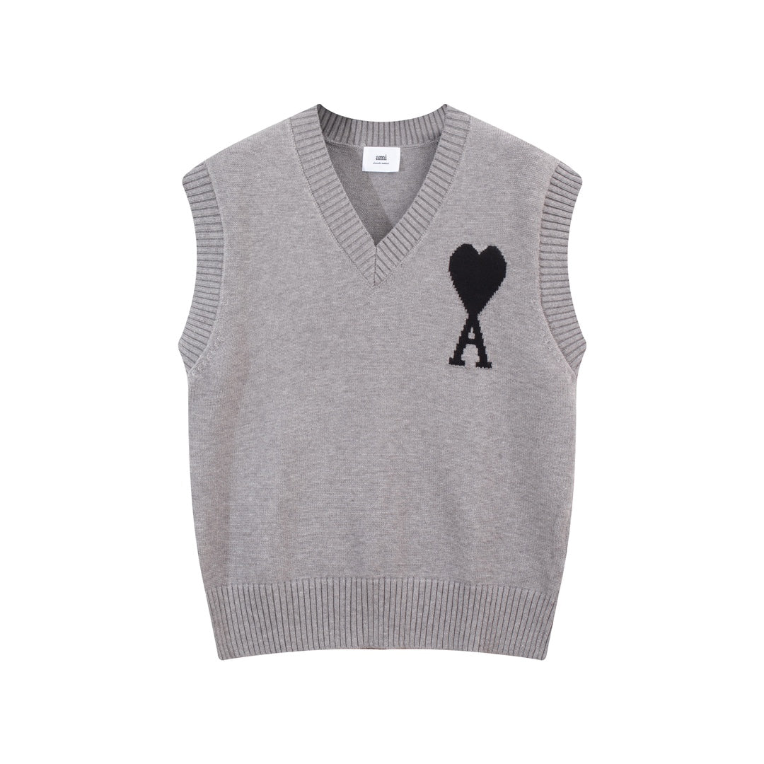 AMI PARIS Classic Knit Vest Sweater