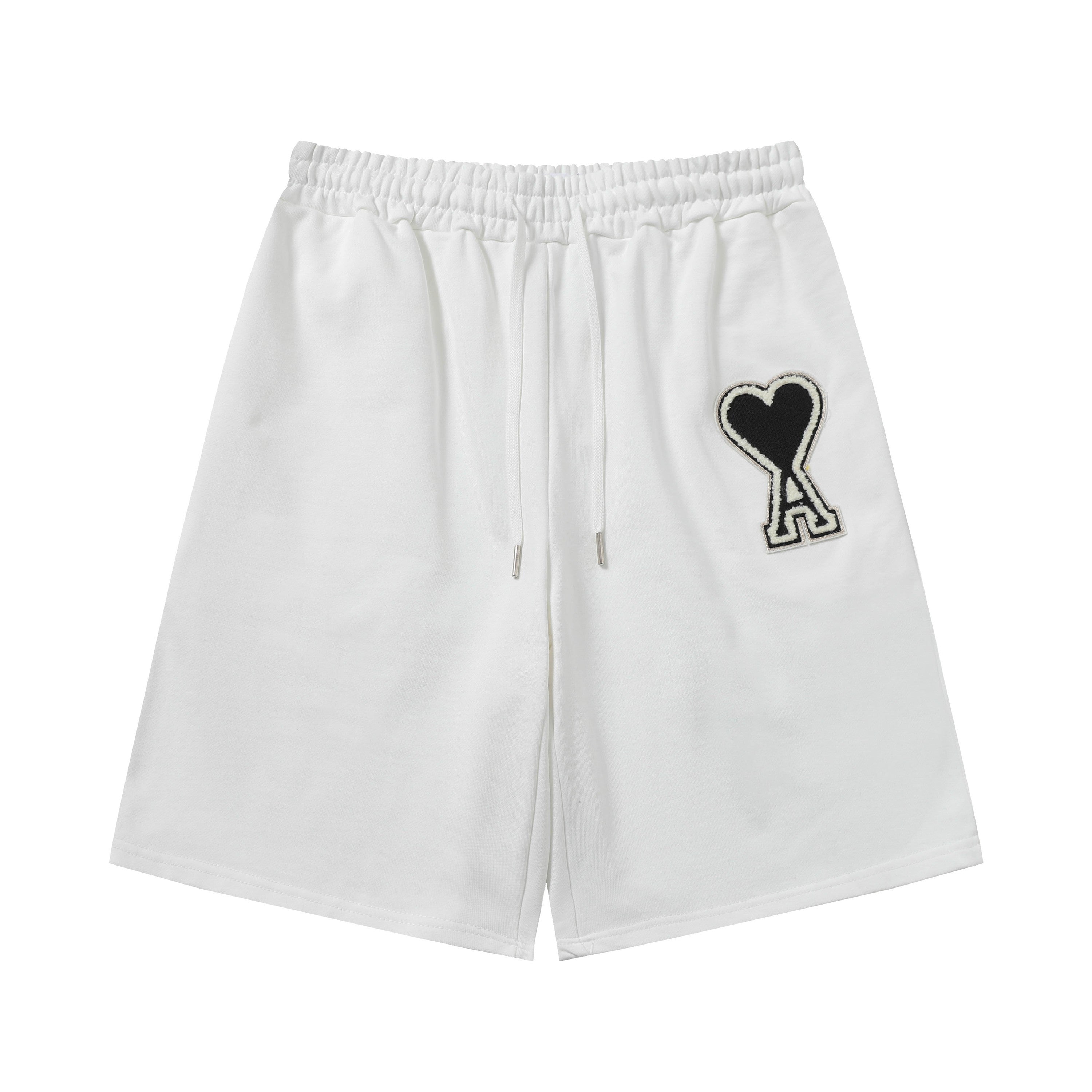 AMI PARIS Classic Embroidered Heart Logo Shorts