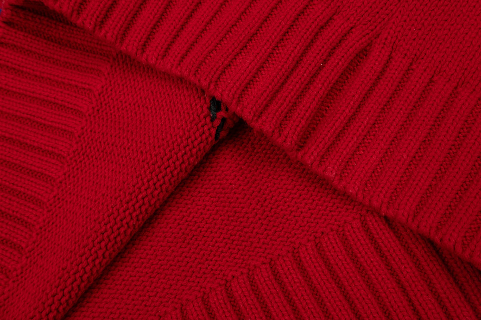 AMI PARIS Jacquard Heart Crewneck Sweater