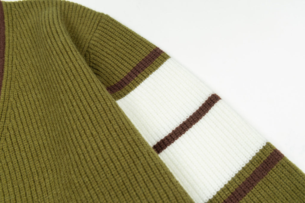AMI PARIS V-Neck Knit Sweater