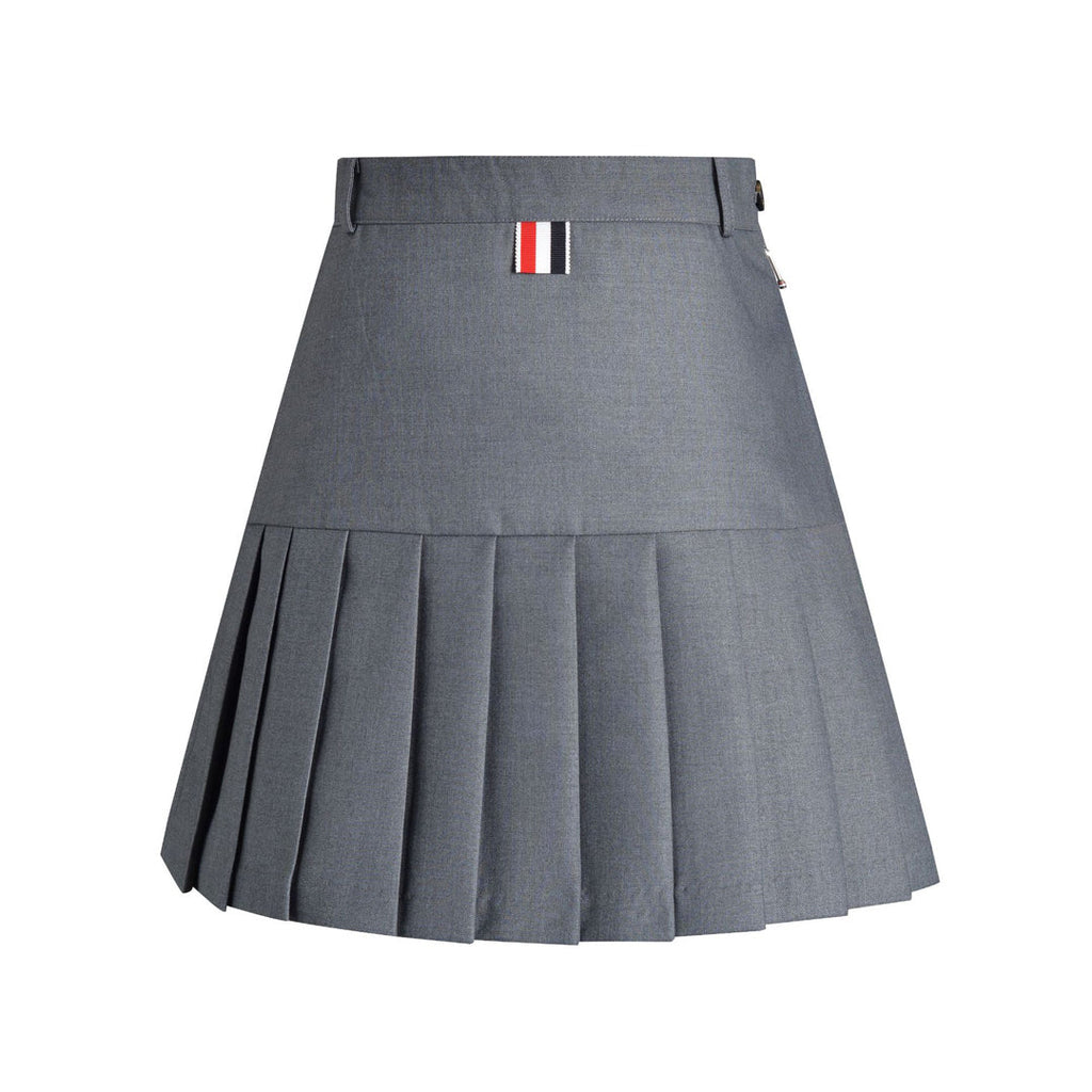 Miss short skirt  TREND